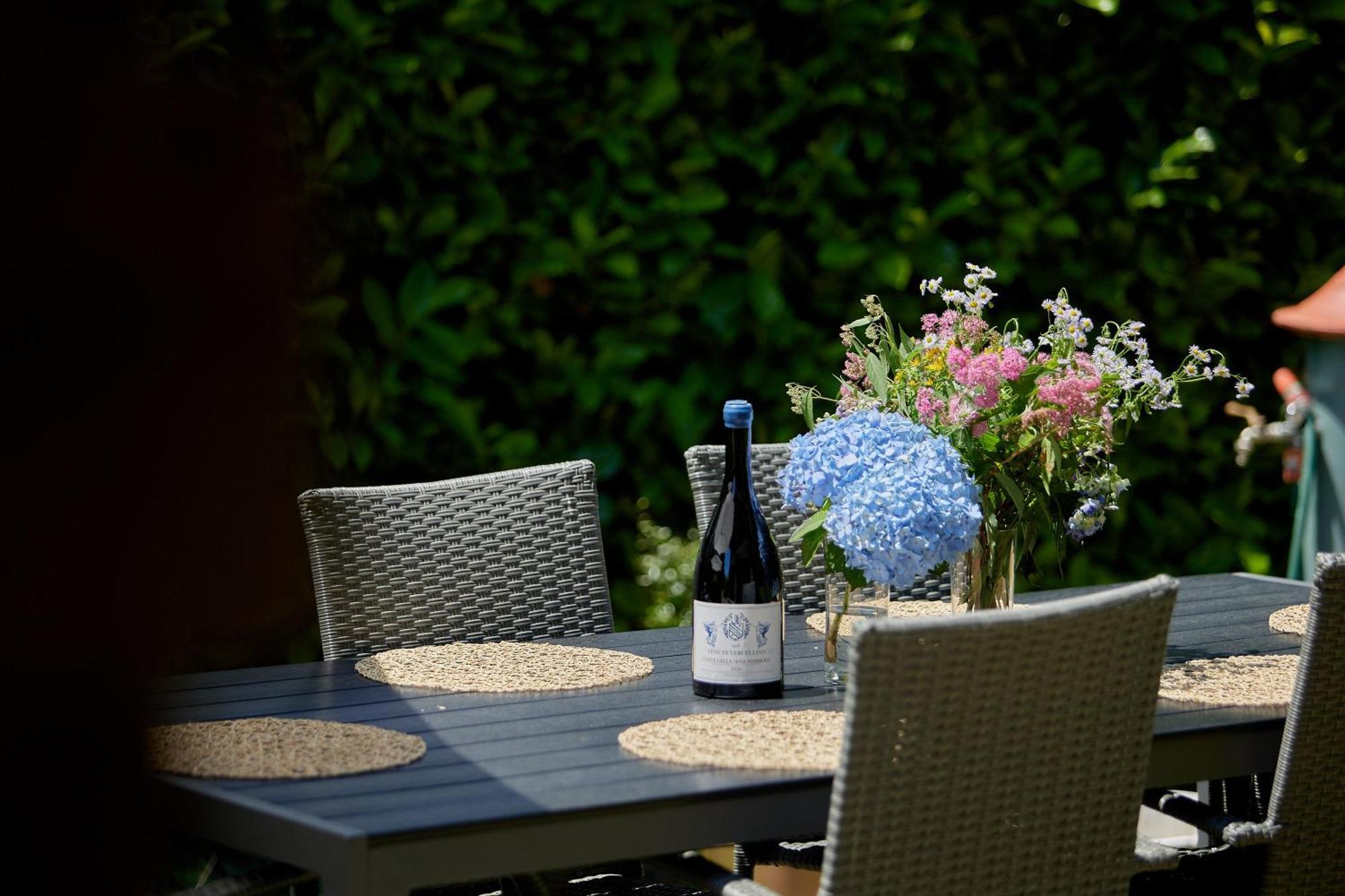 Villetta Con Giardino ⭑⭑⭑⭑⭑ - Wifi, Dogs Allowed Biella Exterior photo
